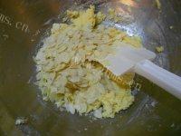 自制杏仁酥饼做法图解4)