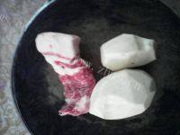 红薯粉蒸肉自制做法图解1)