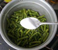 清脆的凉拌四季豆做法图解3)