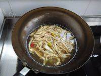 口感极佳的平菇烧豆腐做法图解5)