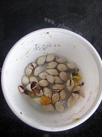 美味的白果猪肚汤做法图解4)