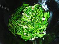 家常菜蒜香芦笋做法图解4)
