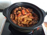 美味的排骨煲仔饭做法图解8)