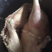 香喷喷的老鸭粉丝汤做法图解2)