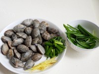 咸甜适中的爆炒花蛤做法图解2)