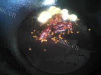 家常的牛肉土豆炒干豆角做法图解8)