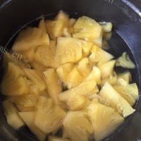 好喝的菠萝糖水做法图解5)