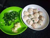 美味的鸡肉丸子汤做法图解8)