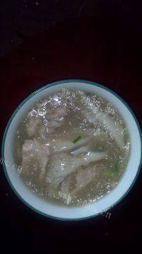 美味的平菇肉片汤