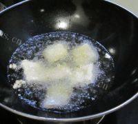 「美味可口」炸带鱼做法图解4)