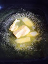美味的蔓越莓牛轧糖做法图解3)