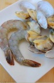美味的海鲜蒸蛋做法图解2)