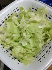 家常菜炝圆白菜做法图解3)