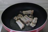 独特香橙排骨做法图解9)