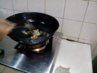 独特的油焖茄子做法图解2)