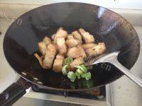 家常菜杏鲍菇红烧肉做法图解8)