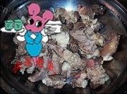 美味的牛腩烧土豆做法图解1)