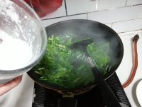 家常菜清炒韭菜做法图解6)