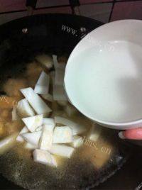 美味的椰子鸡汤做法图解8)
