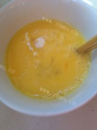 特色美食西红柿炒鸡蛋做法图解4)