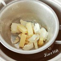 美味的轻乳酪蛋糕做法图解2)