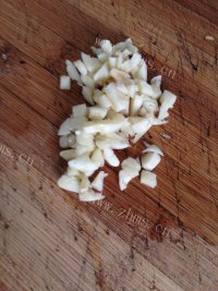 自制蒜香紫茄做法图解2)