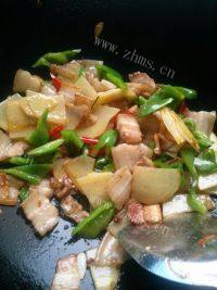 家常菜青椒土豆炒肉片做法图解6)