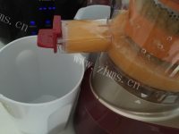 诱人的芒果牛奶布丁做法图解2)