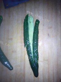 常吃不腻的凉拌黄瓜做法图解2)