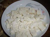 健康美味的皮蛋拌豆腐做法图解3)