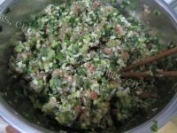 特下饭的芹菜猪肉饺子做法图解8)
