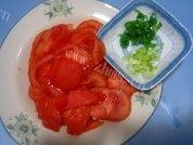 番茄炒西兰花做法图解2)