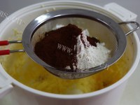 自制可可曲奇做法图解3)