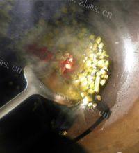 家常菜炒黑豆芽做法图解6)