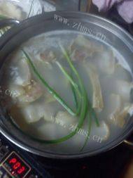  懒人土豆炖肉做法图解4)