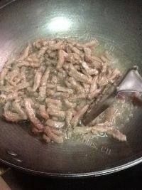 「简单版」芹菜炒牛肉做法图解7)