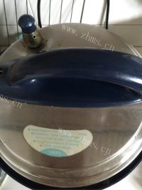 自制酱鸭做法图解9)