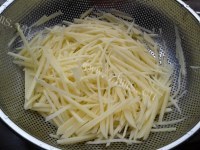 炝炒土豆丝做法图解2)