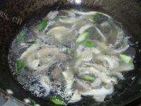 蘑菇汤做法图解6)