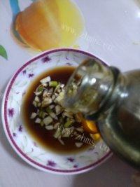 凉拌白菜心自制做法图解9)