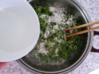 自制芹菜叶鸡蛋饼做法图解5)