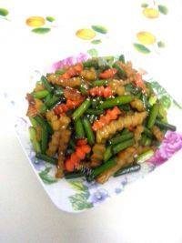 家常菜蒜薹小炒