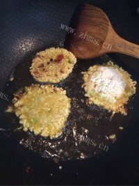 香脆的脆香锅饼做法图解3)