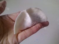 好吃的鱼蓉粉丝饺做法图解8)