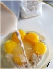 蔓越莓乳酪蛋糕做法图解4)