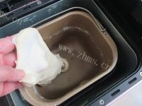 自制无油乳酪小卷面包做法图解3)
