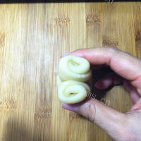 美味的鲜肉月饼做法图解17)