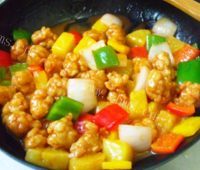 美味的菠萝咕噜肉做法图解7)