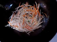 DIY芹菜金针菇做法图解5)