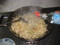 简单版豆芽炒韭菜做法图解8)